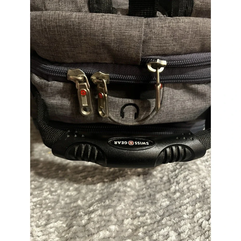SwissGear 1900 ScanSmart Backpack - fits up to 17